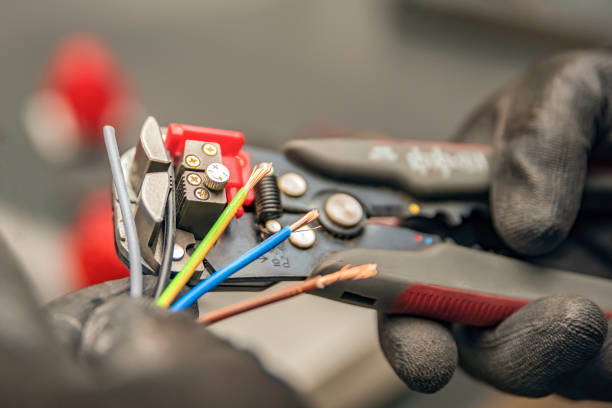 Best Industrial Electrical Services  in Sag Harbor, NY